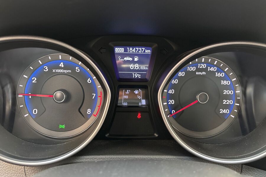 Hyundai i30 5d vaihtoauto