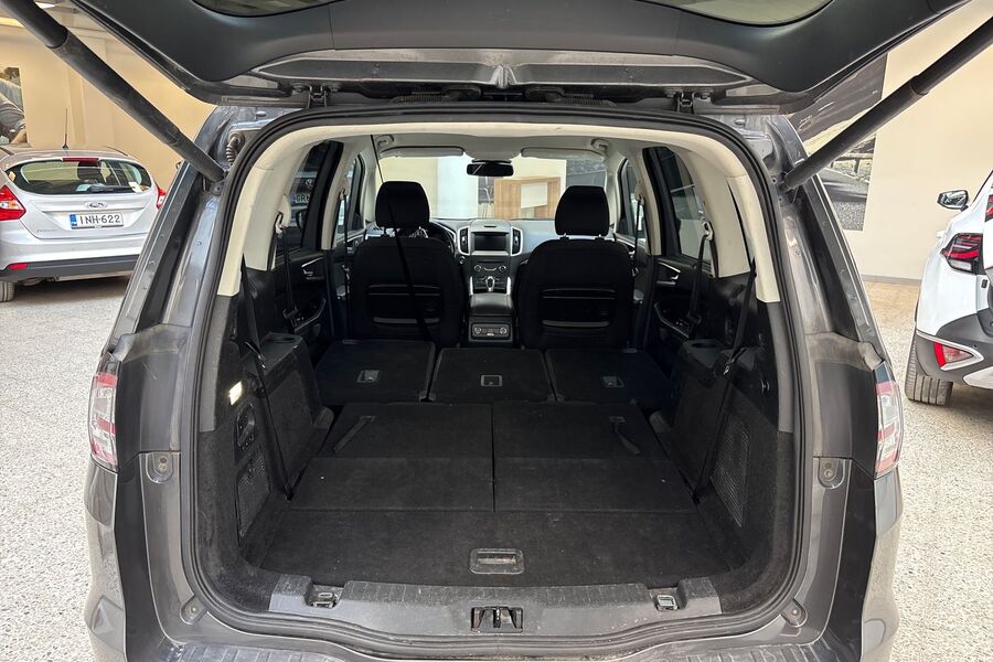 Ford Galaxy vaihtoauto