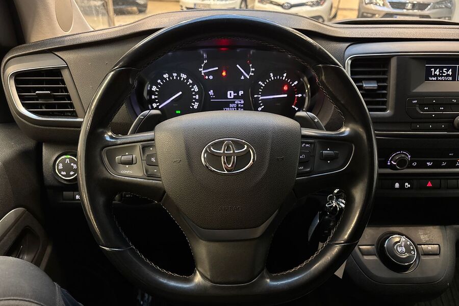 Toyota Proace Verso vaihtoauto