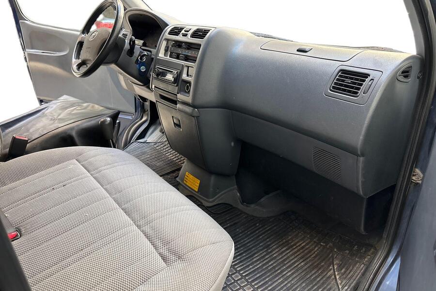 Toyota Hiace vaihtoauto