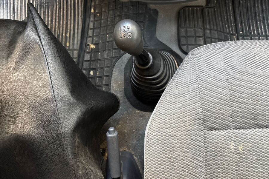 Toyota Hiace vaihtoauto