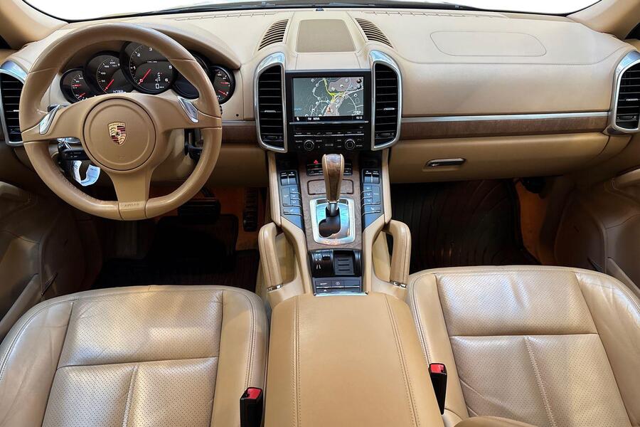 Porsche Cayenne vaihtoauto