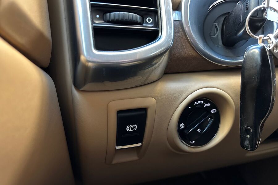 Porsche Cayenne vaihtoauto