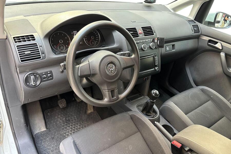 Volkswagen Touran vaihtoauto