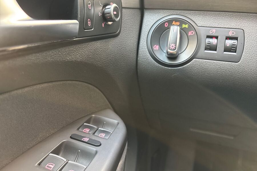 Volkswagen Touran vaihtoauto