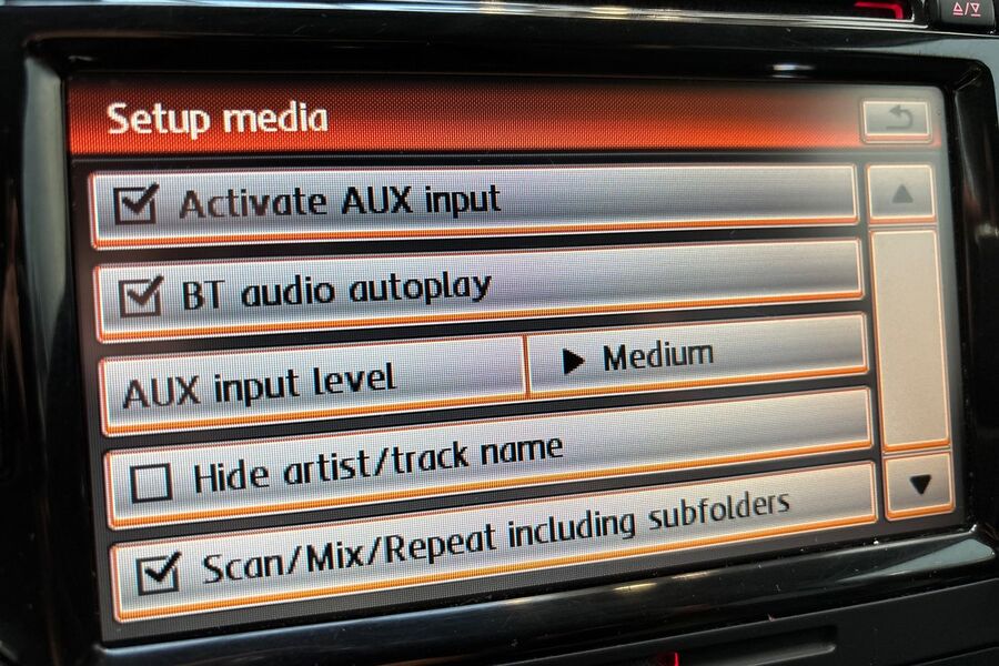 Volkswagen Touran vaihtoauto