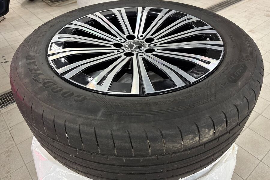 Mercedes-Benz EQS vaihtoauto