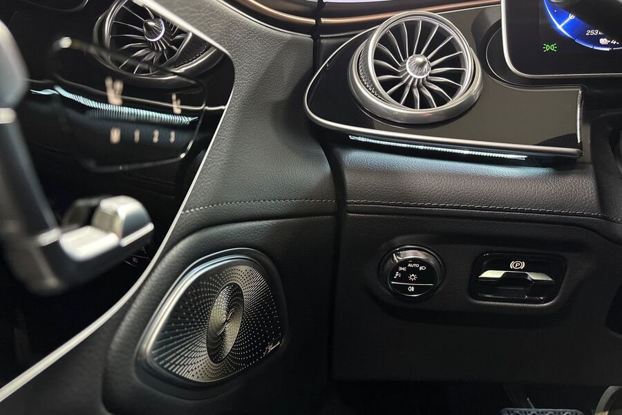 Mercedes-Benz EQS vaihtoauto