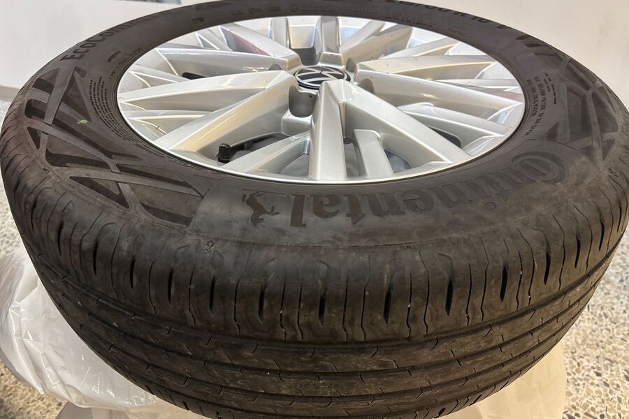 Volkswagen T-Roc vaihtoauto