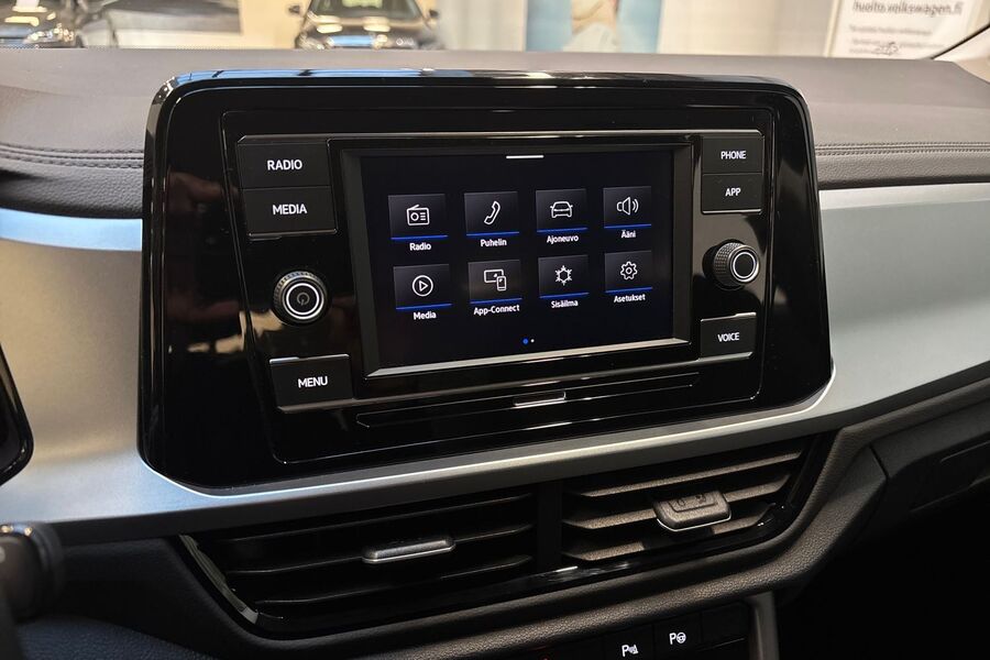 Volkswagen T-Roc vaihtoauto