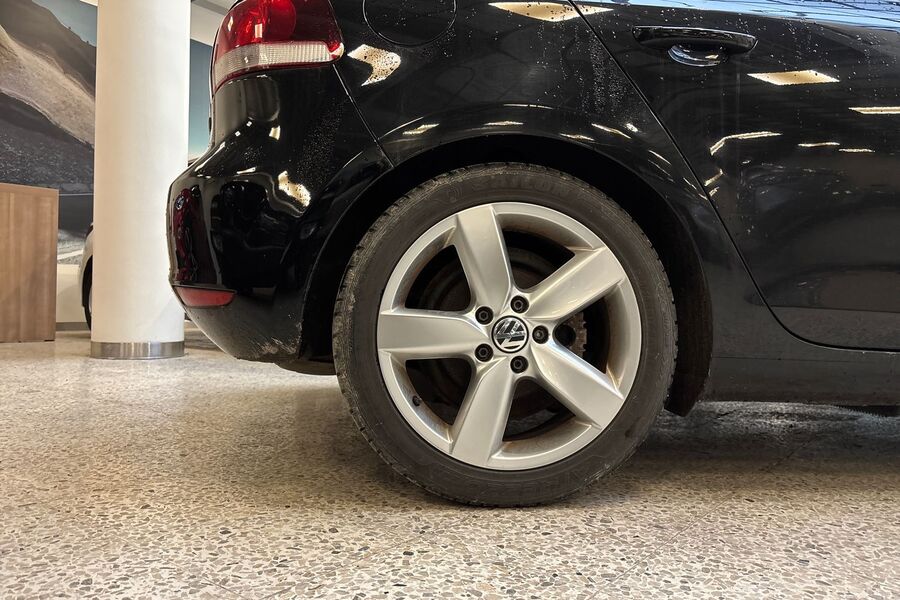 Volkswagen Golf vaihtoauto