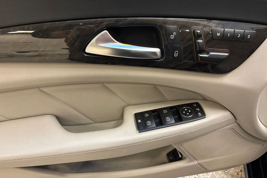 Mercedes-Benz CLS vaihtoauto