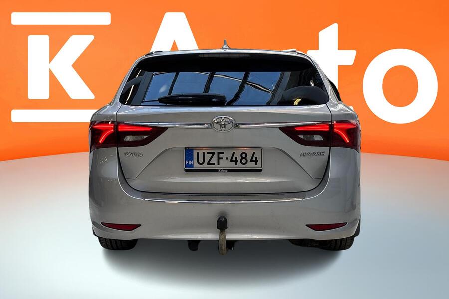 Toyota Avensis vaihtoauto