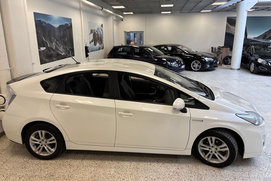 Toyota Prius vaihtoauto