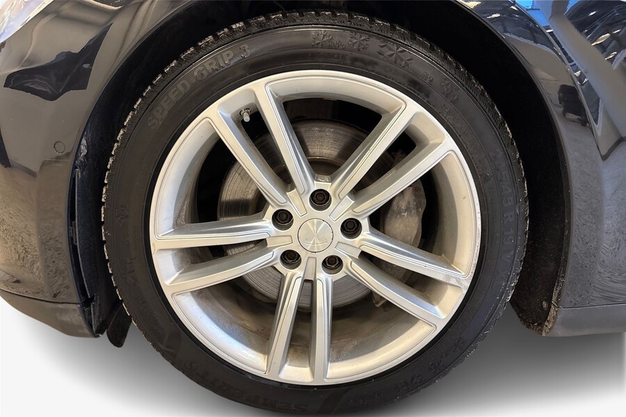 Tesla Model S vaihtoauto