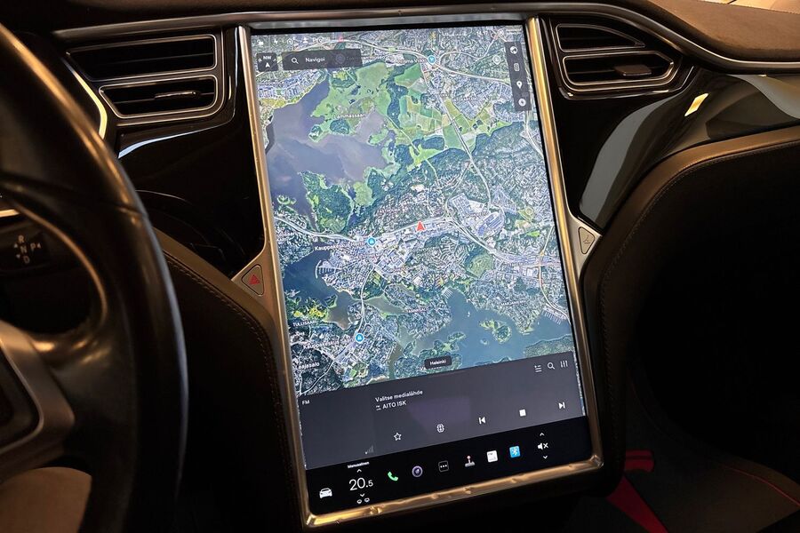 Tesla Model S vaihtoauto