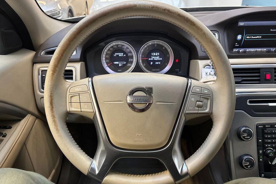 Volvo V70 vaihtoauto