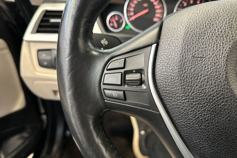 BMW 320 vaihtoauto