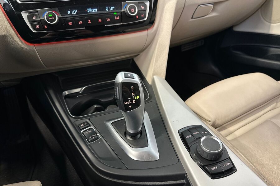 BMW 320 vaihtoauto
