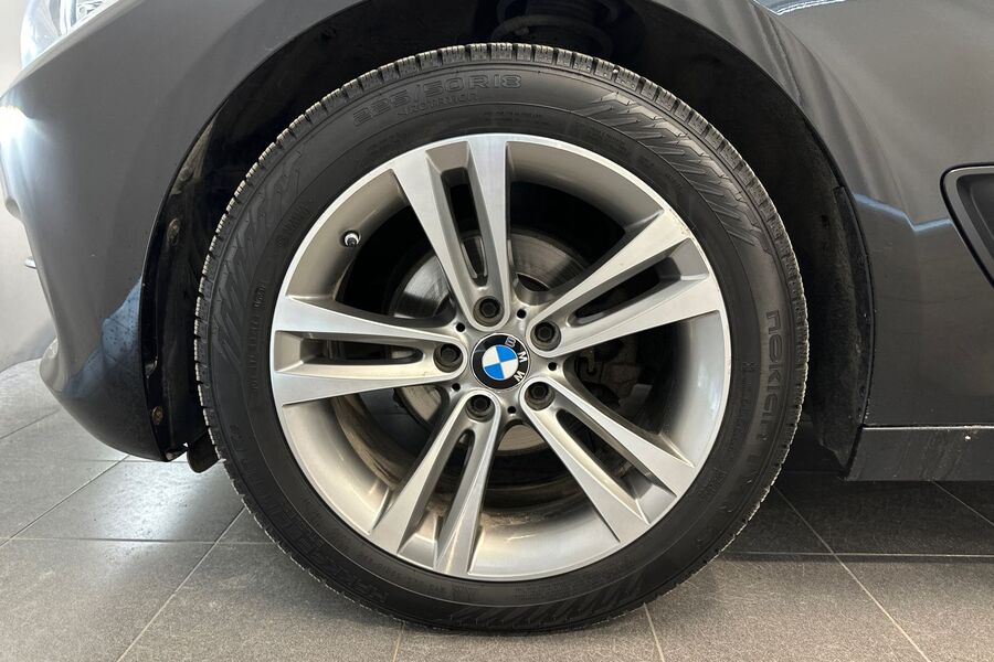BMW 320 vaihtoauto
