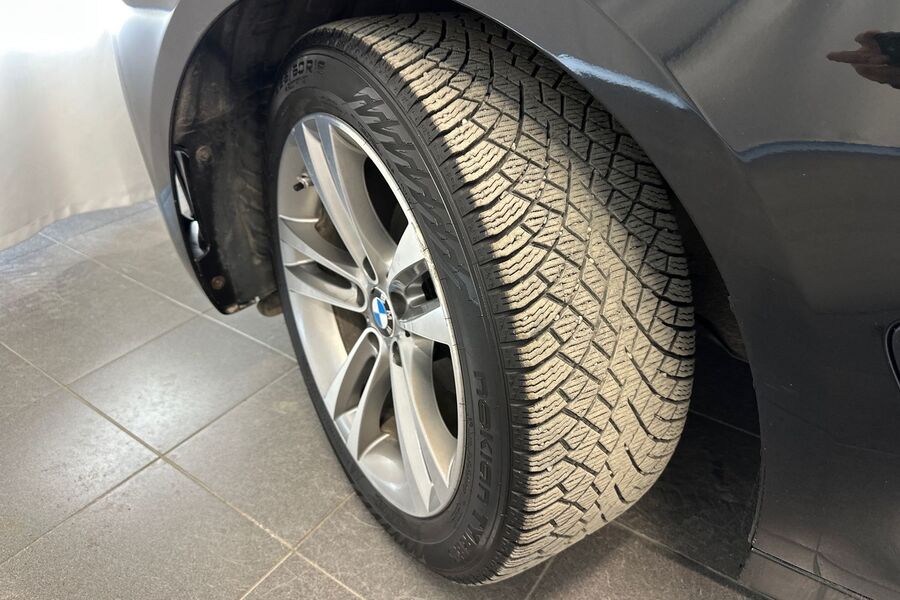 BMW 320 vaihtoauto