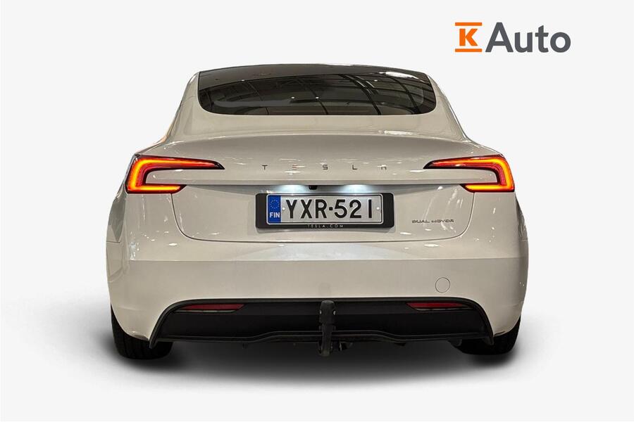 Tesla Model 3 vaihtoauto