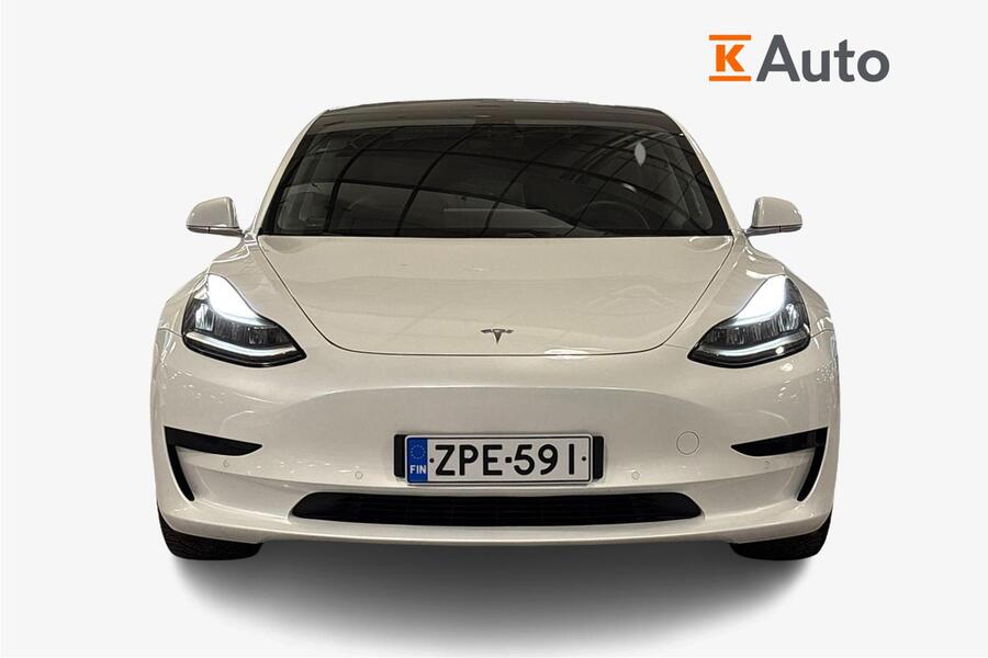 Tesla Model 3 vaihtoauto