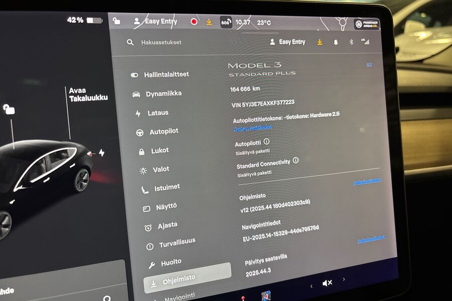 Tesla Model 3 vaihtoauto
