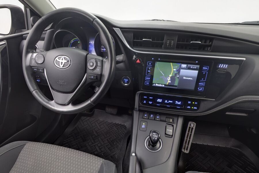Toyota Auris vaihtoauto