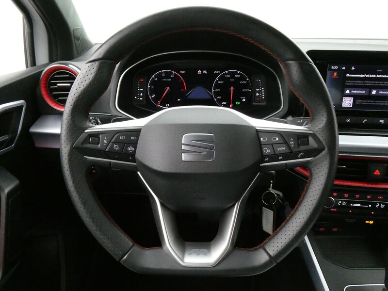 SEAT Arona vaihtoauto