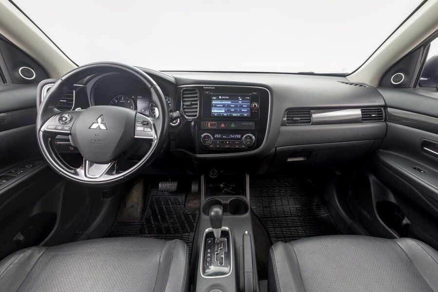 Mitsubishi Outlander vaihtoauto