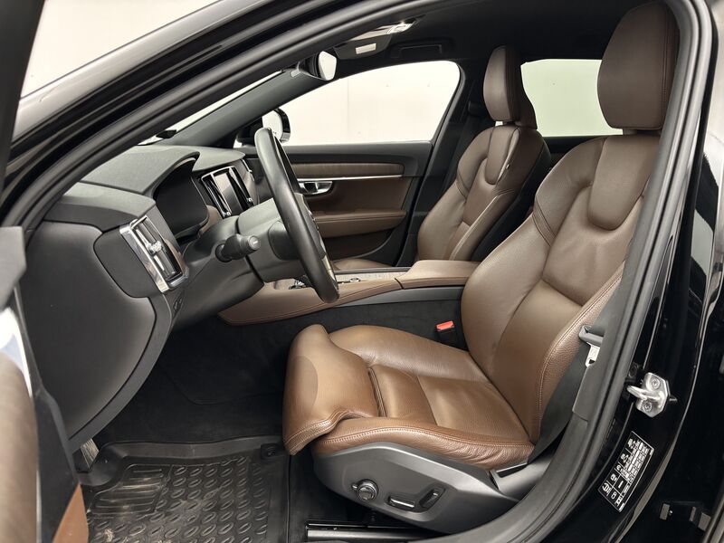 Volvo V90 Cross Country vaihtoauto