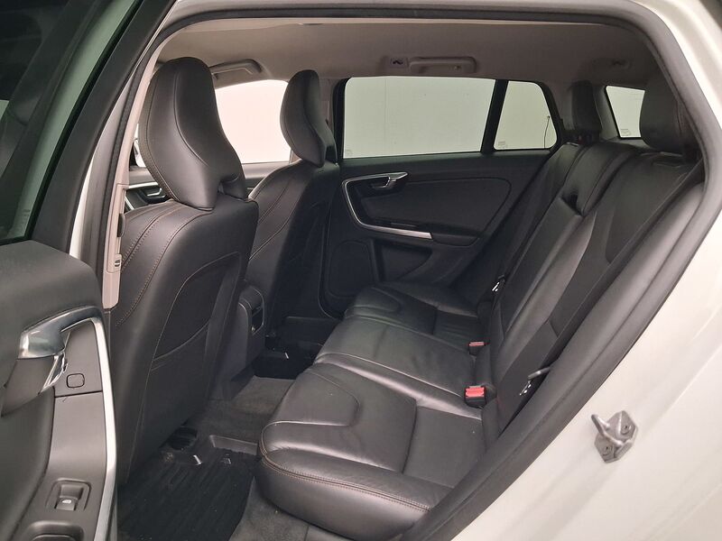 Volvo V60 Cross Country vaihtoauto