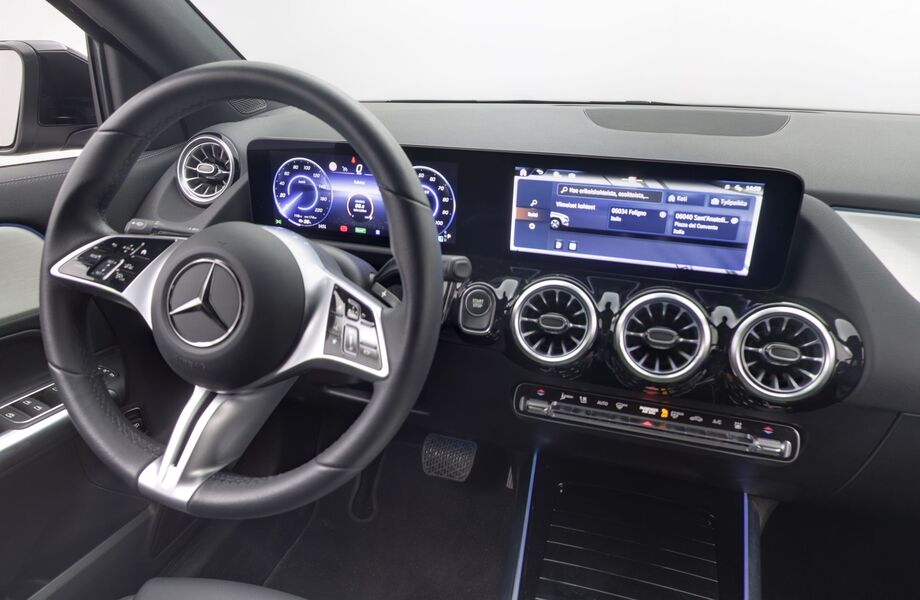 Mercedes-Benz EQA vaihtoauto
