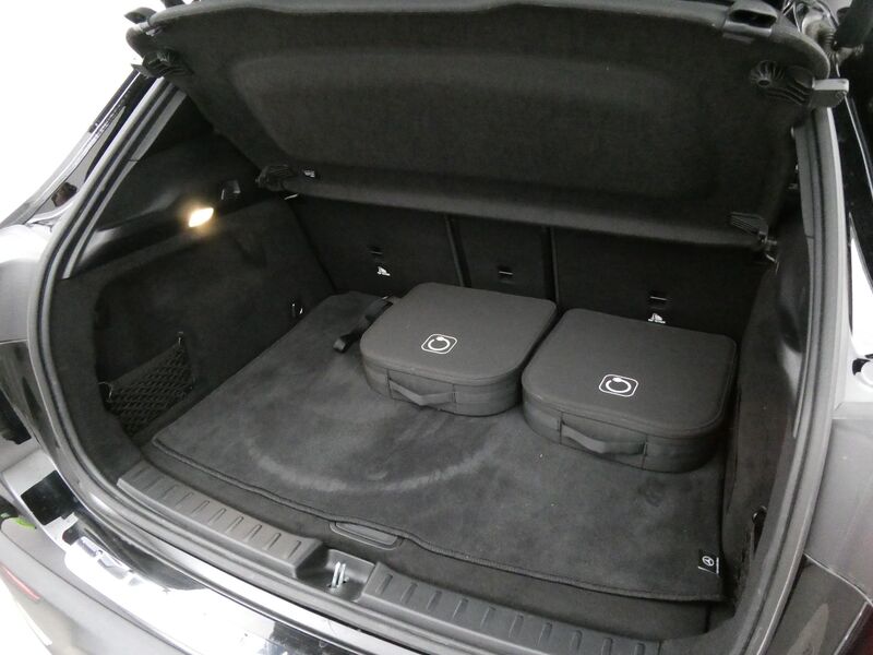 Mercedes-Benz EQA vaihtoauto