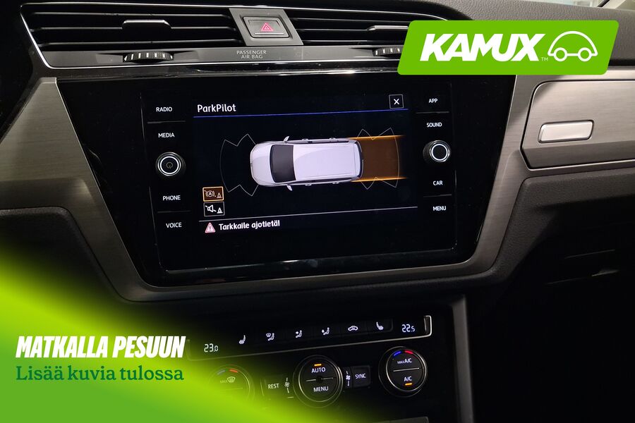 Volkswagen Touran vaihtoauto