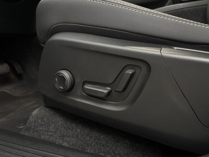 Volvo EC40 vaihtoauto