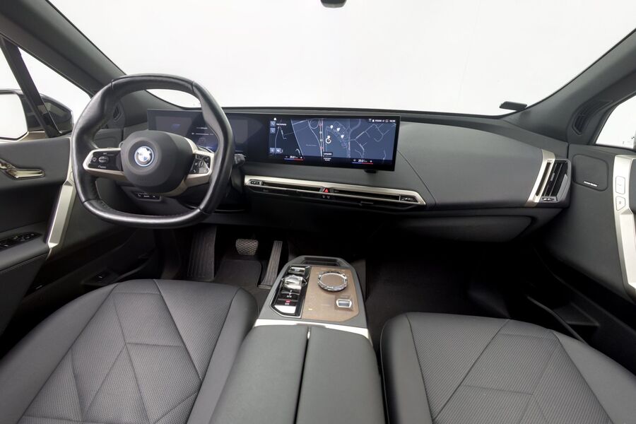 BMW iX vaihtoauto