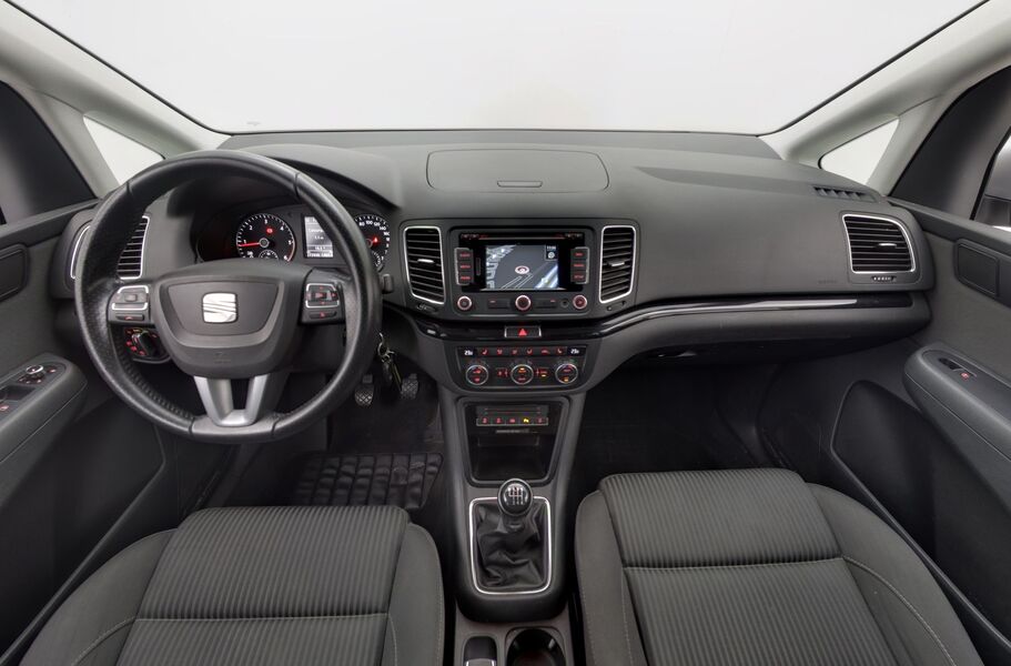 SEAT Alhambra vaihtoauto