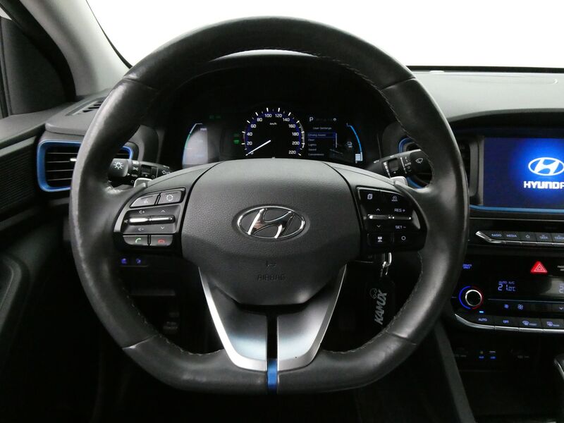 Hyundai IONIQ plug-in vaihtoauto