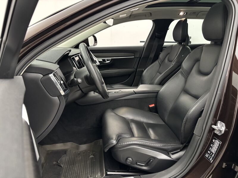 Volvo V90 Cross Country vaihtoauto