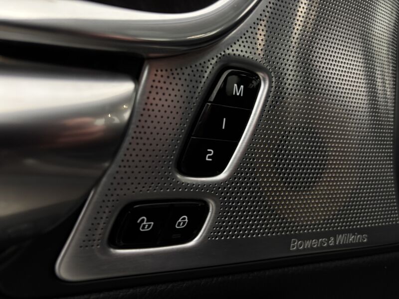 Volvo V90 Cross Country vaihtoauto