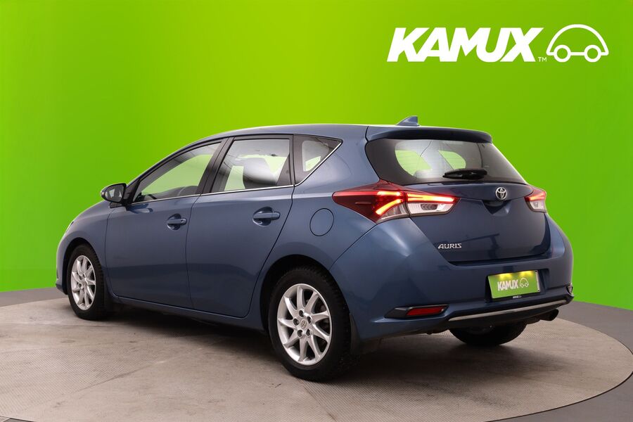 Toyota Auris vaihtoauto