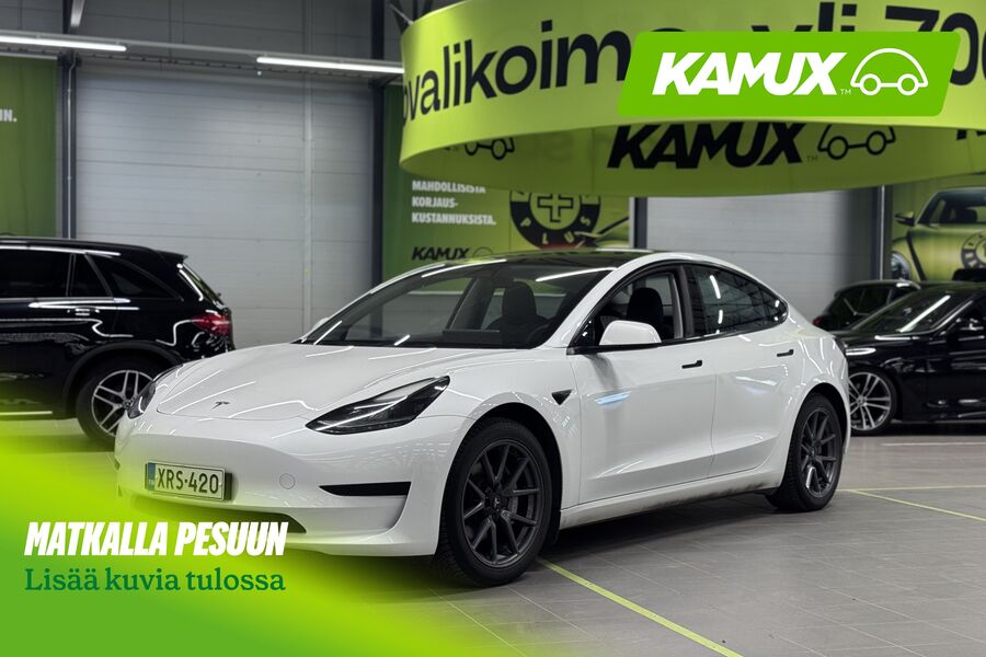 Tesla Model 3 vaihtoauto