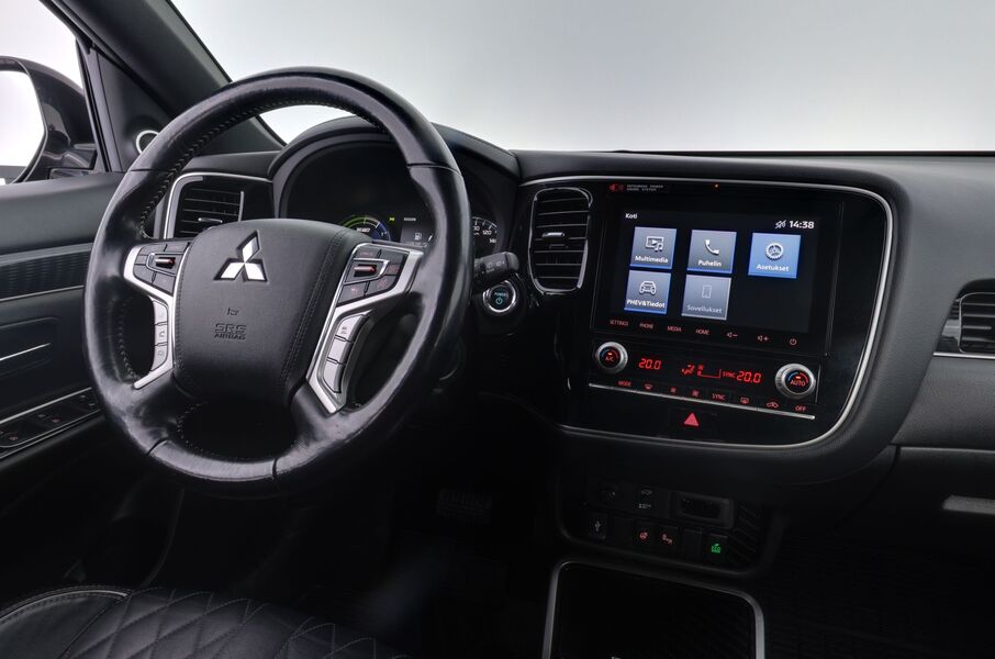 Mitsubishi Outlander PHEV vaihtoauto