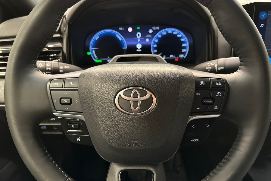 Toyota Camry vaihtoauto
