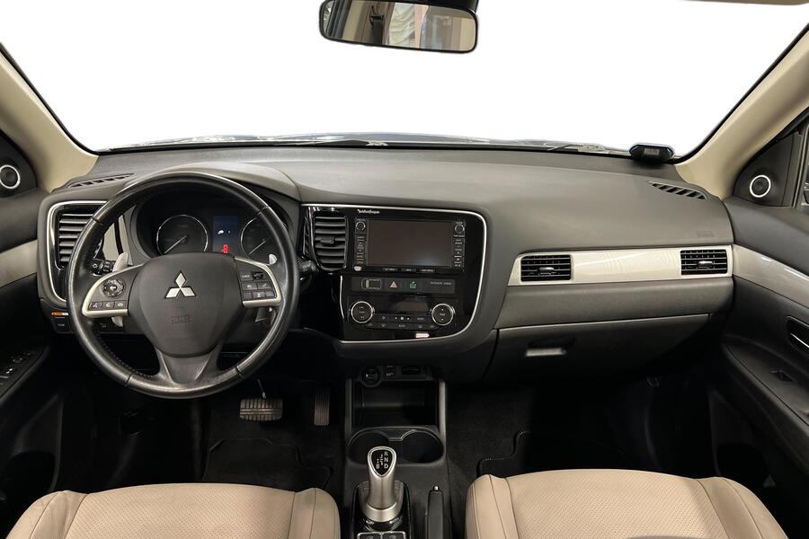 Mitsubishi Outlander PHEV vaihtoauto