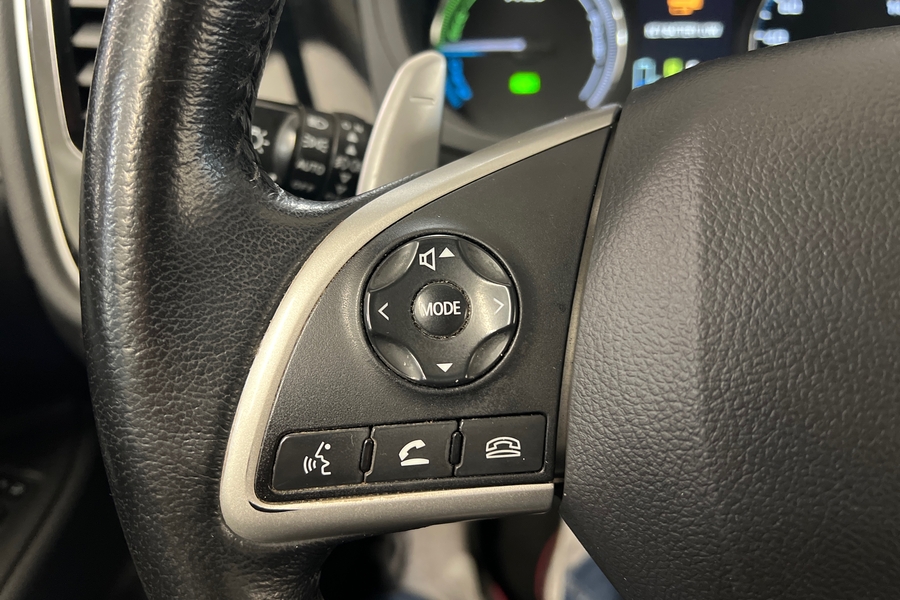 Mitsubishi Outlander PHEV vaihtoauto