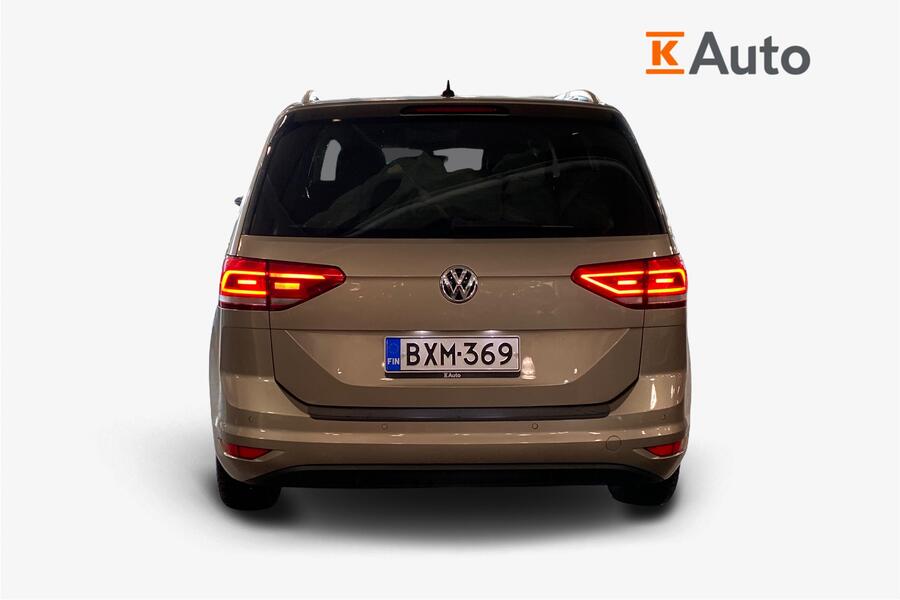 Volkswagen Touran vaihtoauto
