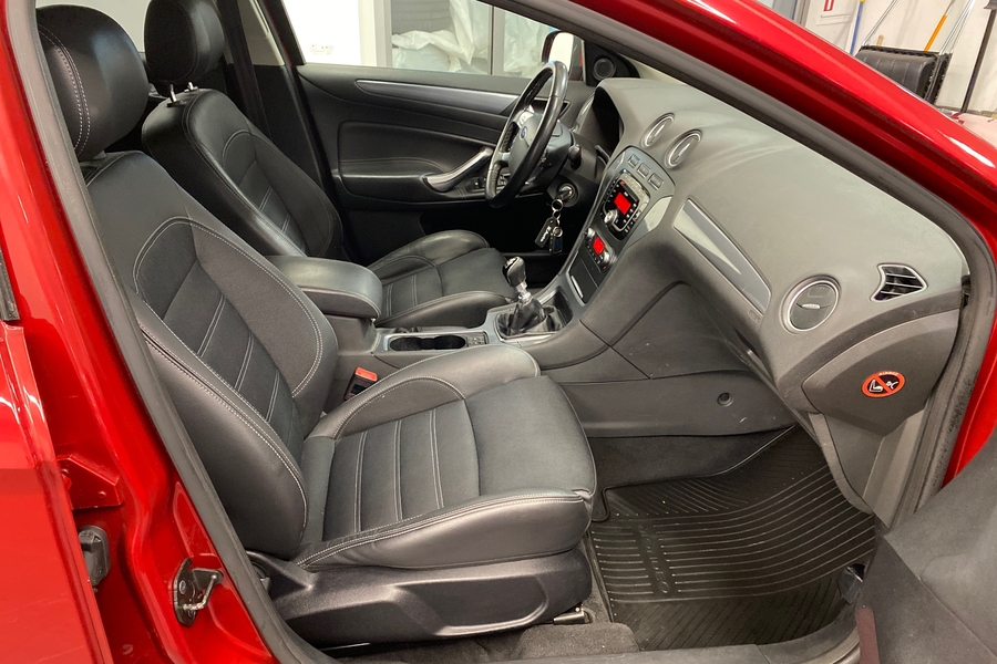 Ford Mondeo vaihtoauto